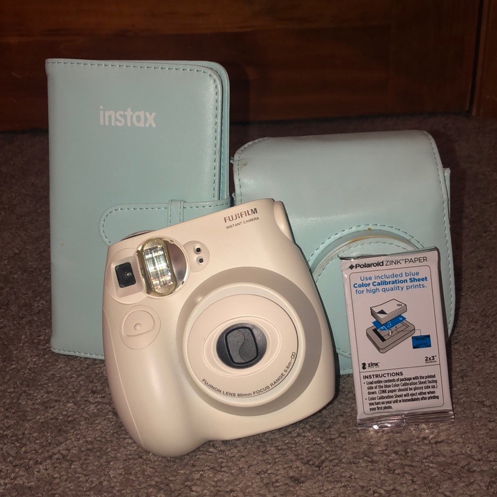 Insta Pic camera